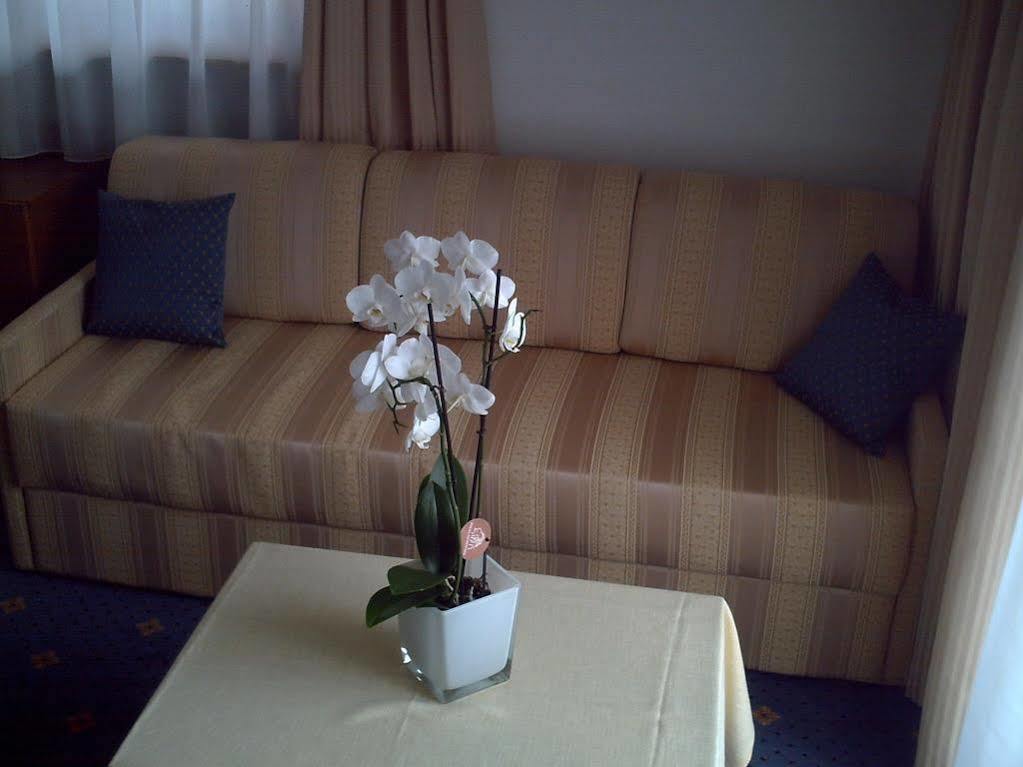 Hotel Montani Morter Экстерьер фото